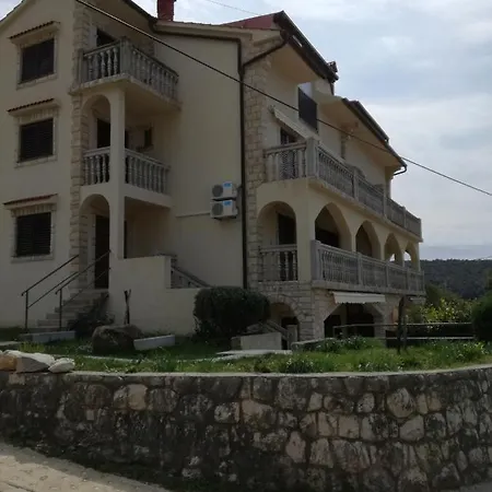 With Parking Space - Donja, Rab - 15602 Apartmán Supetarska Draga