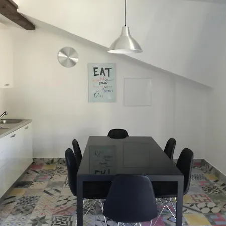 Lägenhet With Parking Space - Donja, Rab - 15602